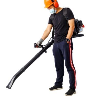 Leaf blower